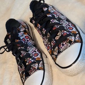 Converse sugar skull / Day of the Dead